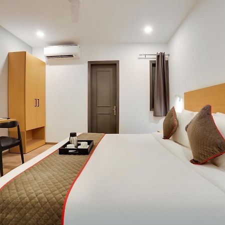 Hôtel Oyo Townhouse 019 Anand Vihar à New Delhi Extérieur photo
