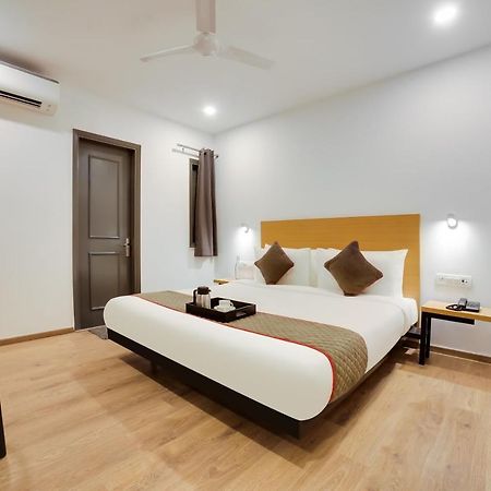 Hôtel Oyo Townhouse 019 Anand Vihar à New Delhi Extérieur photo