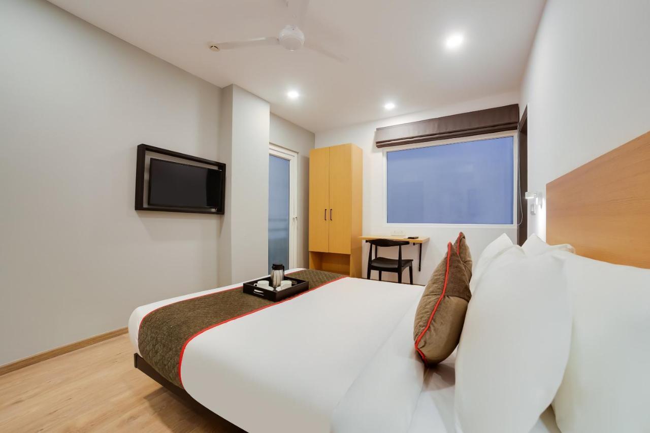 Hôtel Oyo Townhouse 019 Anand Vihar à New Delhi Extérieur photo