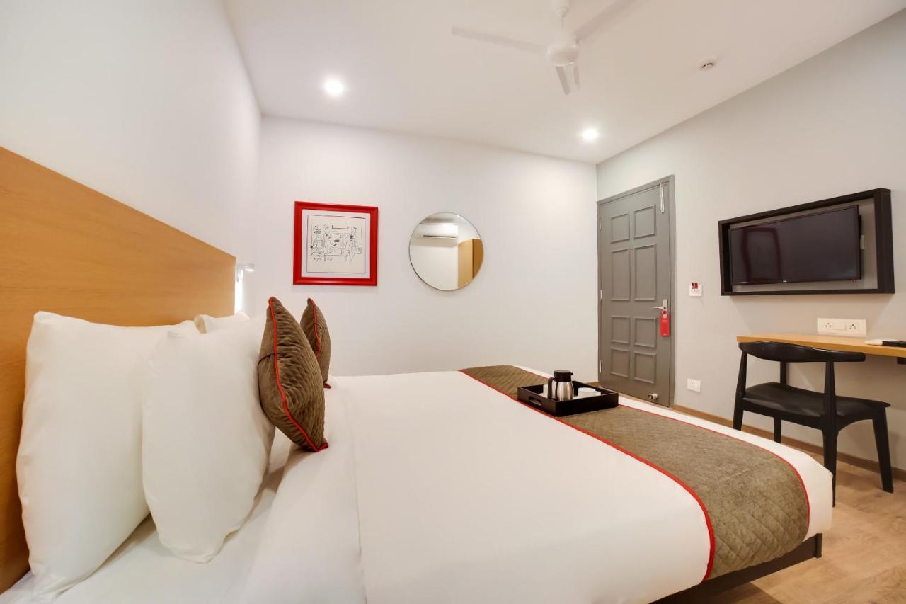 Hôtel Oyo Townhouse 019 Anand Vihar à New Delhi Extérieur photo