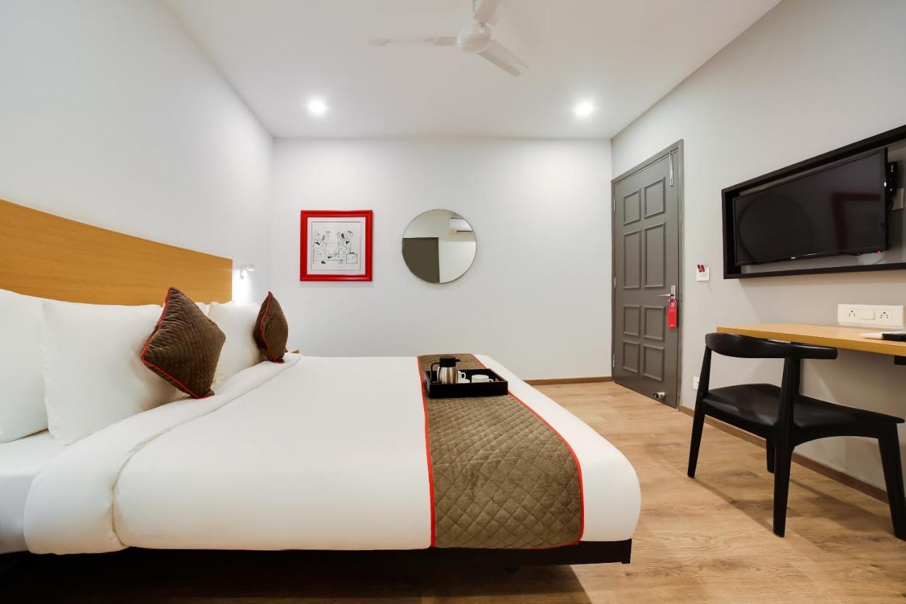 Hôtel Oyo Townhouse 019 Anand Vihar à New Delhi Extérieur photo