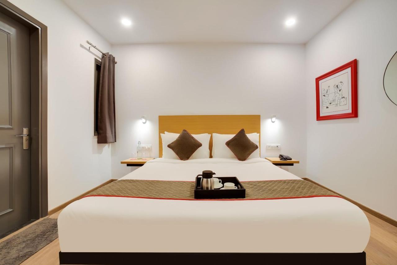 Hôtel Oyo Townhouse 019 Anand Vihar à New Delhi Extérieur photo