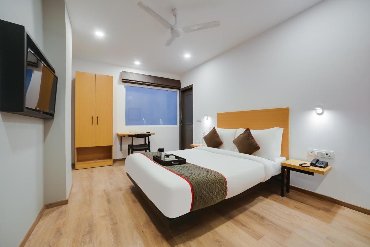 Hôtel Oyo Townhouse 019 Anand Vihar à New Delhi Extérieur photo